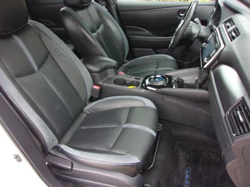 Used 2018 Nissan Leaf SL w/ SL Technology Package FWD image 26