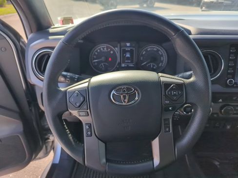 Used 2023 Toyota Tacoma TRD Off-Road w/ TRD Premium Off Road Package image 14