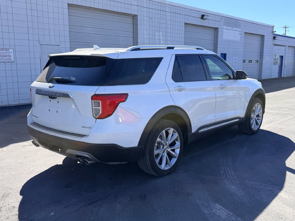 Used 2023 Ford Explorer Platinum w/ Technology Package AWD/4WD image 4