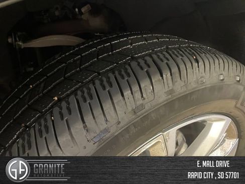 Used 2024 Chevrolet Silverado 1500 High Country image 32