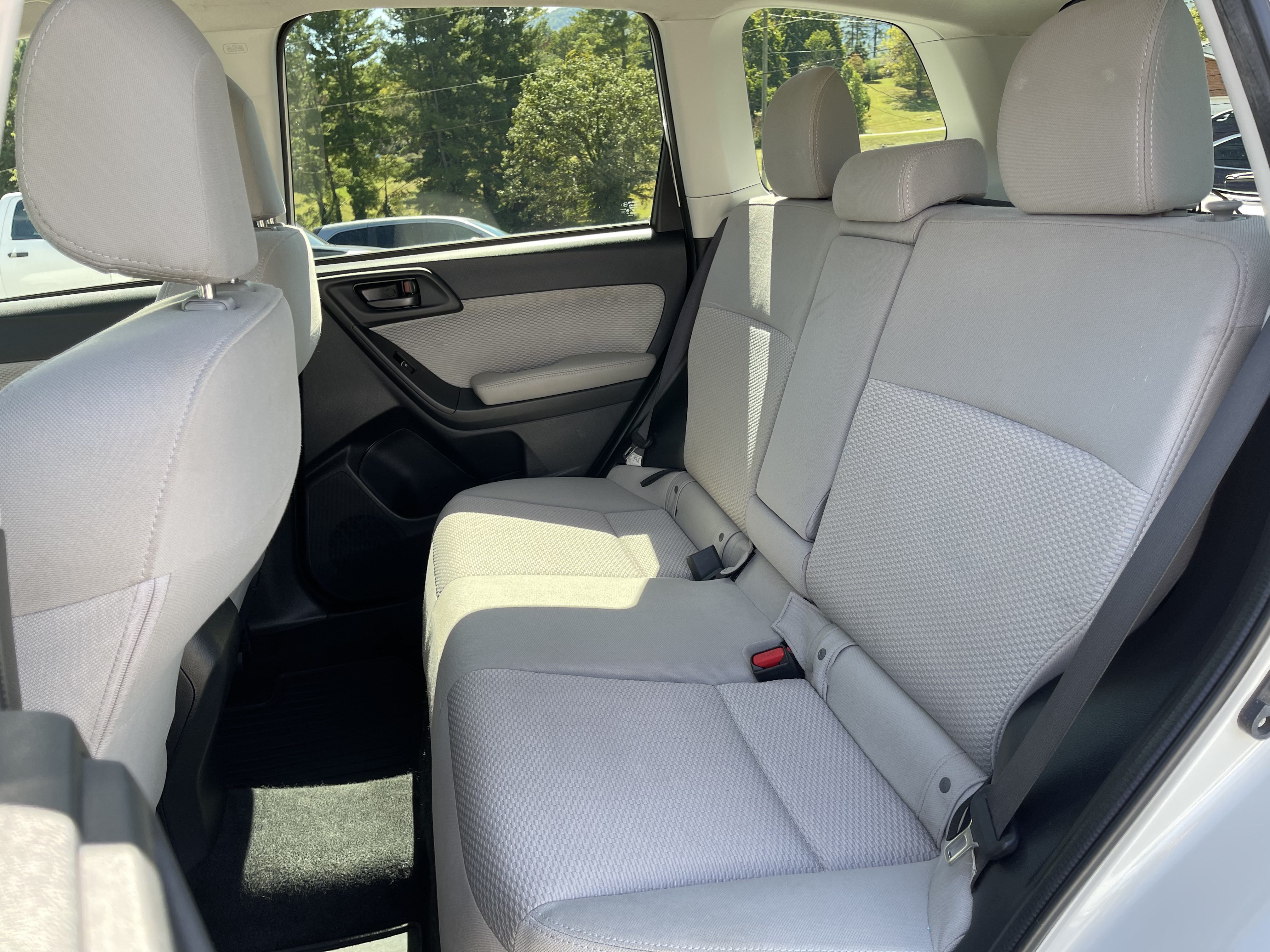 Used 2018 Subaru Forester 2.5i Premium w/ Popular Package #2A AWD/4WD image 11