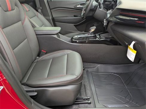 New 2026 Chevrolet Trax RS w/ Sunroof Package image 35