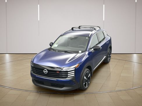 Certified 2026 Nissan Kicks SR FWD image 27