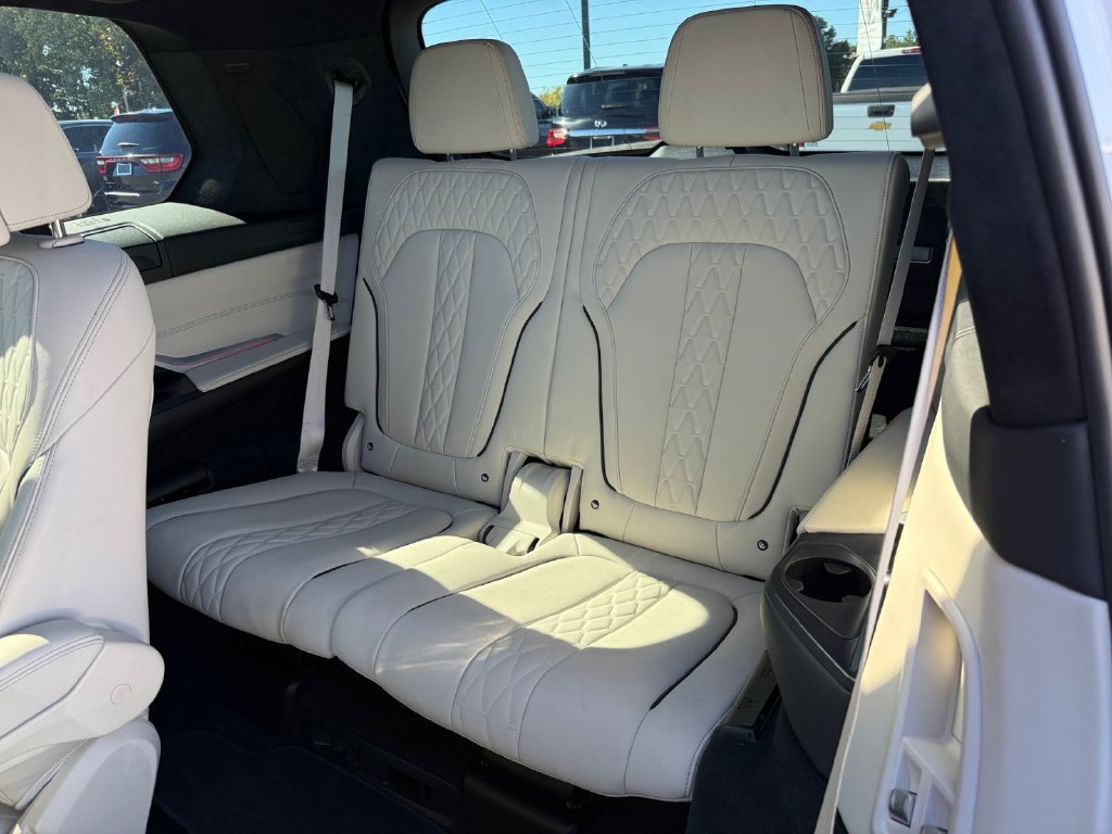 Used 2022 BMW X7 M50i AWD/4WD image 12
