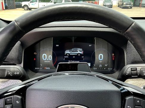 Used 2025 Ford Explorer Platinum RWD image 15