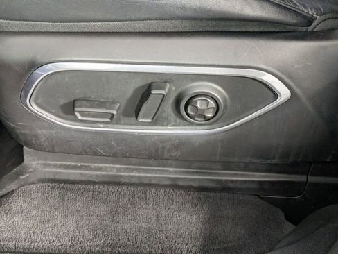 Certified 2024 Jeep Wagoneer L Series II w/ Flexible Seating Group image 13