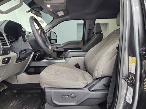 Used 2022 Ford F350 XLT w/ XLT Premium Package image 8