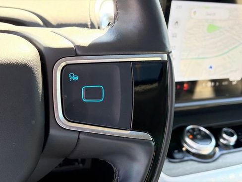 Used 2025 Ford Expedition Platinum image 18