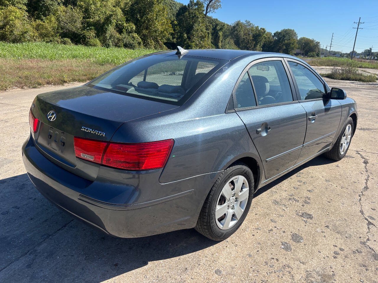 Used 2010 Hyundai Sonata GLS FWD image 7