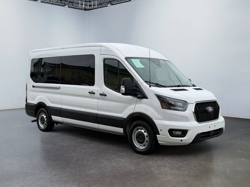 Used 2026 Ford Transit 350 XLT RWD image 3