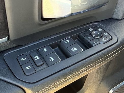 New 2027 RAM 3500 Laramie AWD/4WD image 20