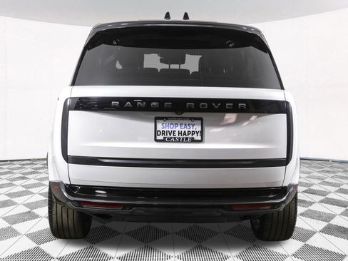 Used 2024 Land Rover Range Rover Long Wheelbase SE image 19