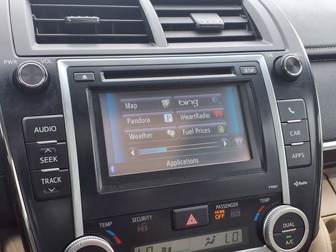 Used 2012 Toyota Camry XLE w/ Convenience Pkg FWD image 7