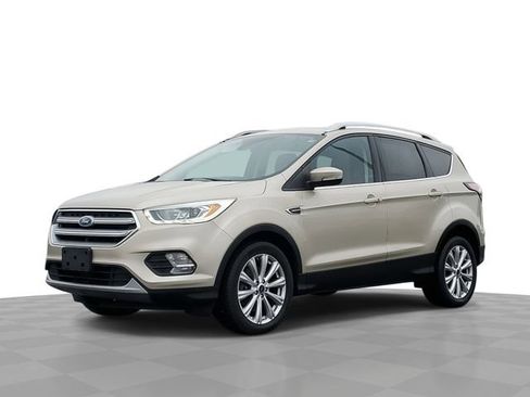 Used 2017 Ford Escape Titanium image 1