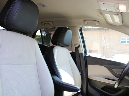 Used 2018 Buick Encore Preferred image 44