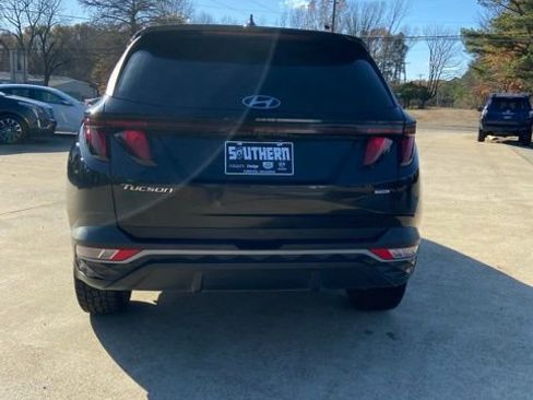 Used 2023 Hyundai Tucson SE image 10