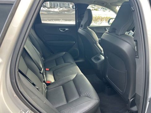 Certified 2025 Volvo XC60 B5 Plus AWD/4WD image 13
