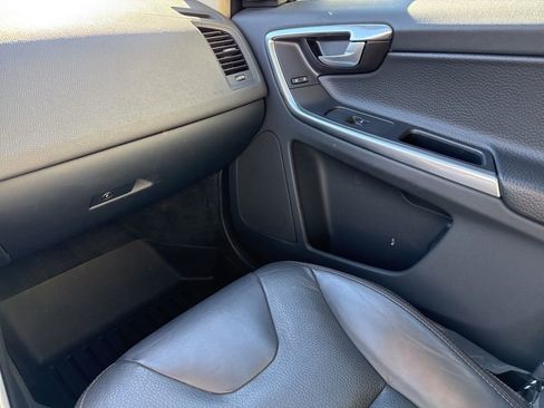 Used 2012 Volvo XC60 3.2 image 24