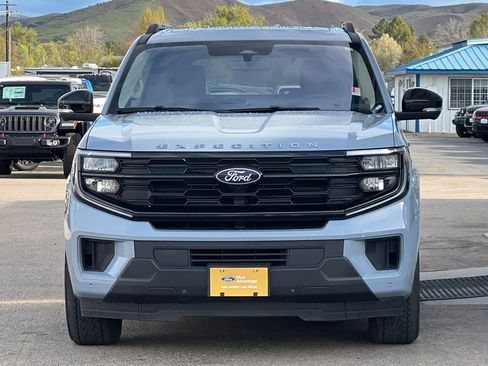 Used 2025 Ford Expedition Active AWD/4WD image 10