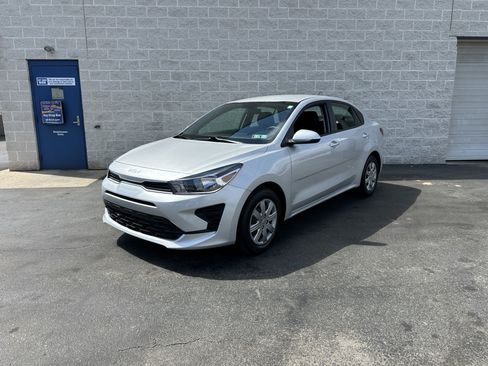 Used 2023 Kia Rio LX FWD image 2