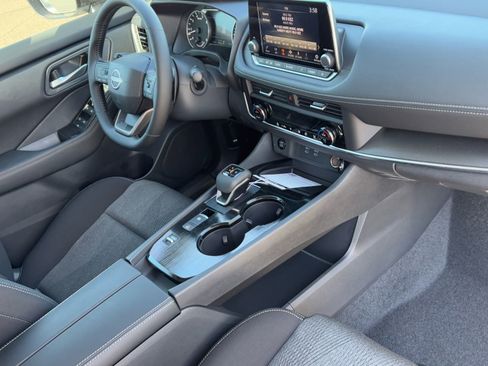 New 2026 Nissan Rogue SV w/ Cold Weather Package FWD image 11