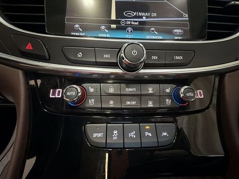 Used 2019 Buick LaCrosse Avenir w/ Driver Confidence Package II AWD/4WD image 19