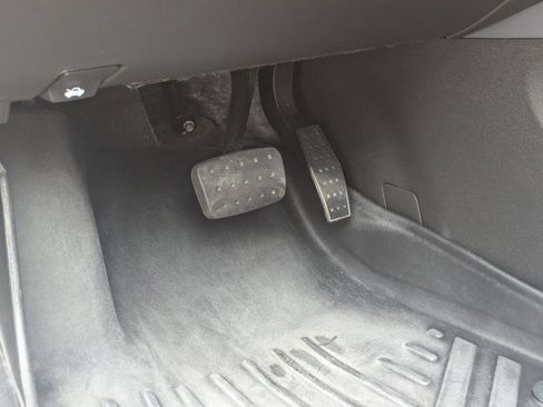 Used 2022 Buick Enclave Premium FWD image 15