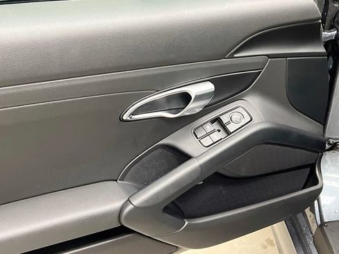 Certified 2025 Porsche 718 Cayman RWD image 18