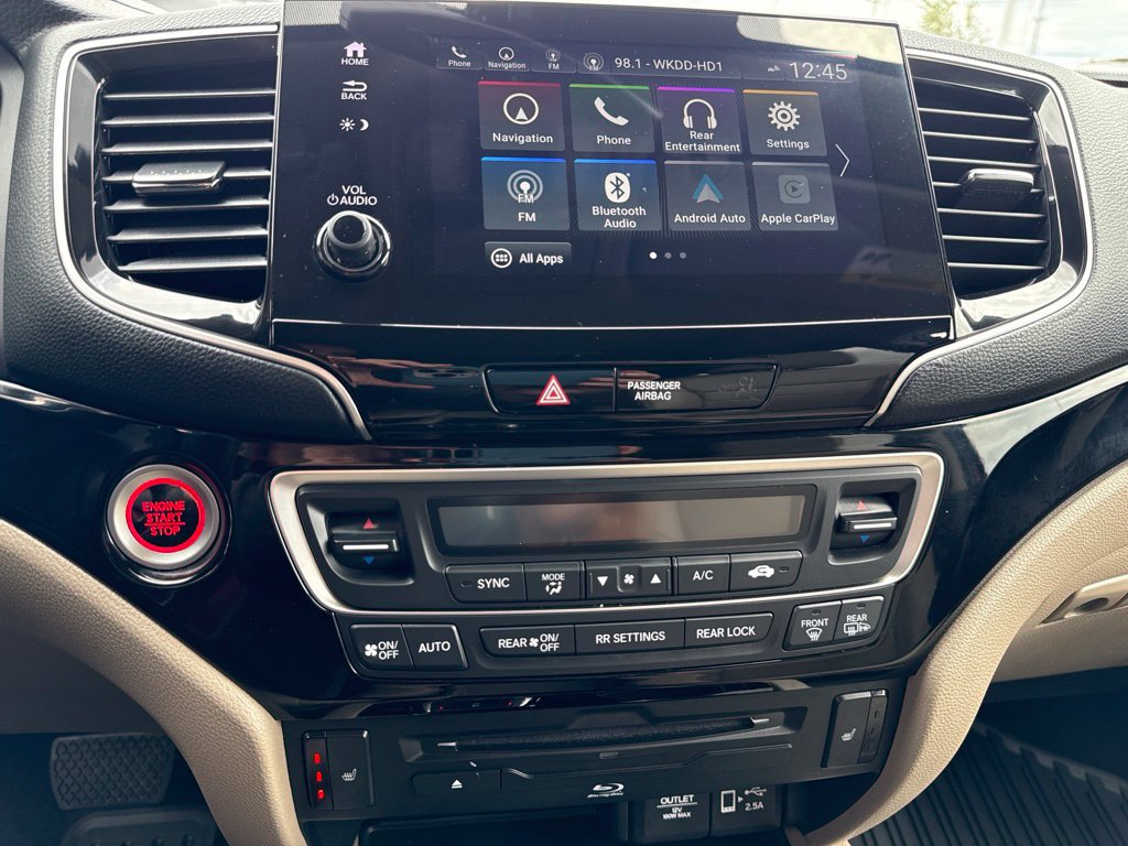 Used 2022 Honda Pilot Touring image 18