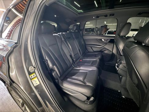 Used 2018 Audi Q7 3.0T Prestige w/ Prestige Package AWD/4WD image 28