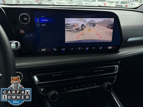 Used 2026 Chevrolet Traverse LT FWD image 7
