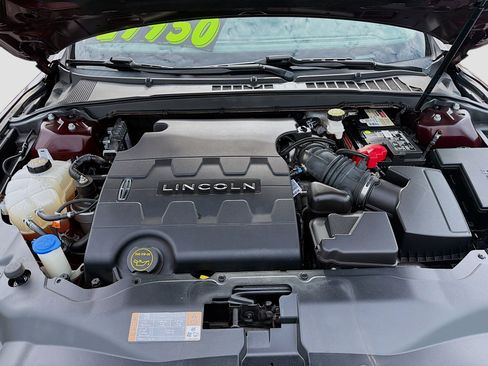 Used 2020 Lincoln Continental AWD w/ Premium Package image 30