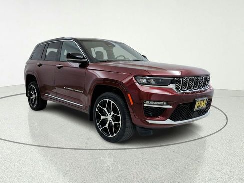 Used 2022 Jeep Grand Cherokee Summit AWD/4WD image 1