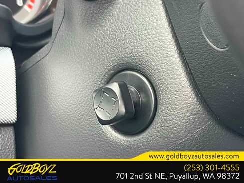 Used 2019 Nissan Titan PRO-4X AWD/4WD image 40