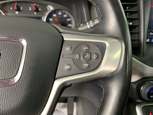 Used 2023 GMC Acadia SLT AWD/4WD image 19