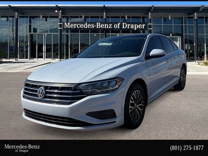 Used 2019 Volkswagen Jetta SE w/ Cold Weather Package