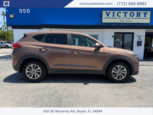 Used 2016 Hyundai Tucson SE FWD image 2