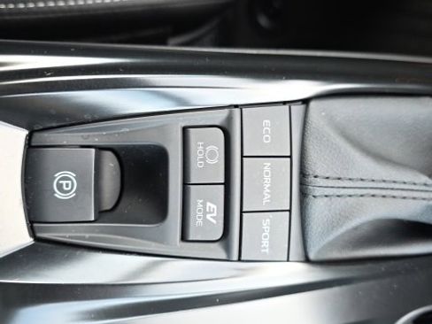 Certified 2025 Toyota Camry SE image 21