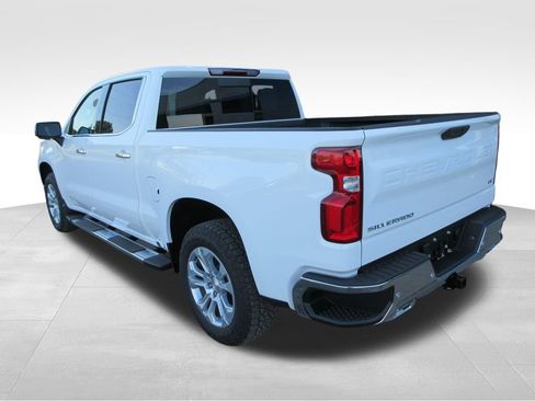 New 2026 Chevrolet Silverado 1500 LTZ w/ LTZ Premium Package AWD/4WD image 4