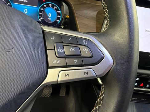 Used 2025 Volkswagen Atlas SE AWD/4WD image 18