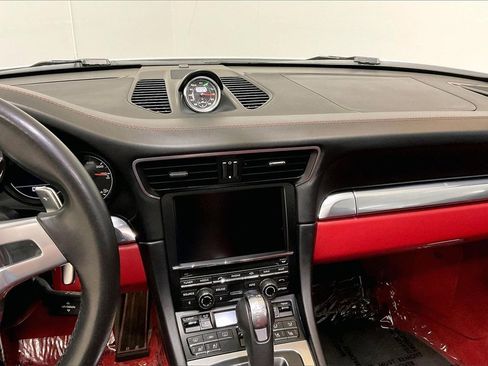 Used 2016 Porsche 911 Turbo image 11