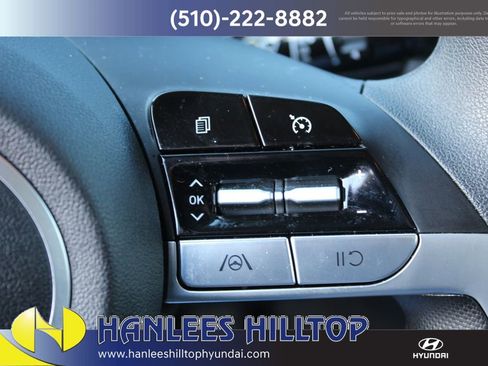 Used 2023 Hyundai Elantra Blue image 27