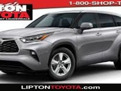 Used 2023 Toyota Highlander XLE