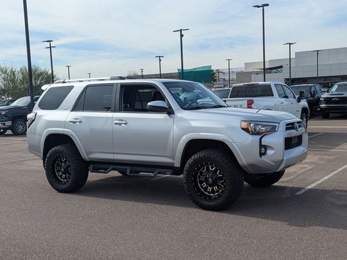 Used 2021 Toyota 4Runner SR5 image 8