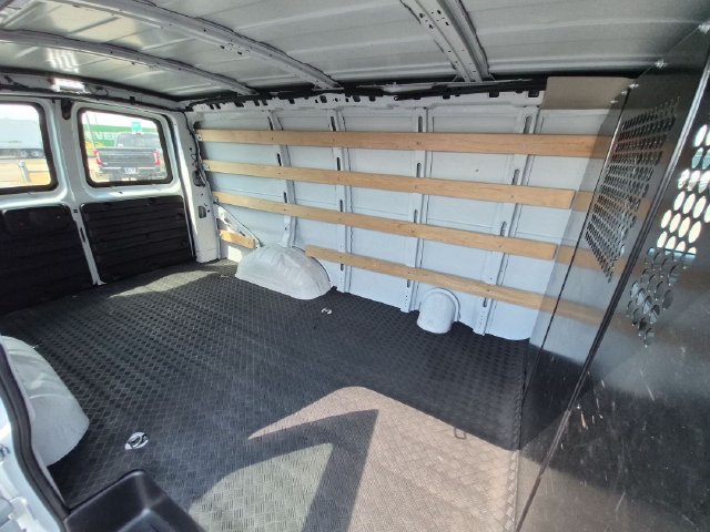 Used 2024 GMC Savana 2500 w/ Driver Convenience Package RWD image 14