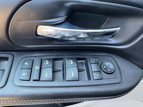 Used 2012 Chrysler Town & Country Touring w/ Entertainment Group #1 image 27