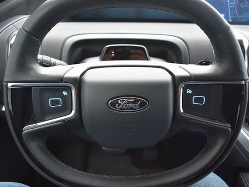 Used 2025 Ford Expedition Platinum w/ Stealth Performance Package image 18