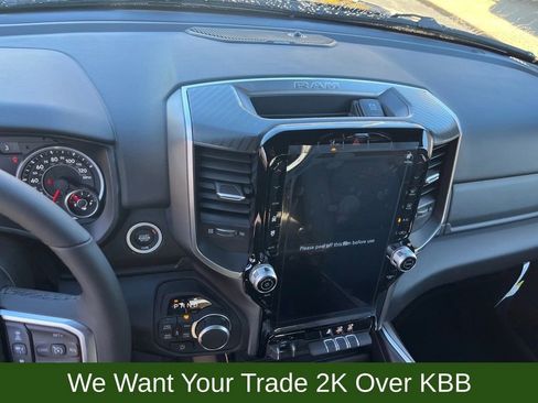 New 2025 RAM 1500 Big Horn AWD/4WD image 12