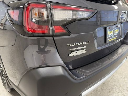 Used 2025 Subaru Outback Limited w/ Popular Package #2 AWD/4WD image 6