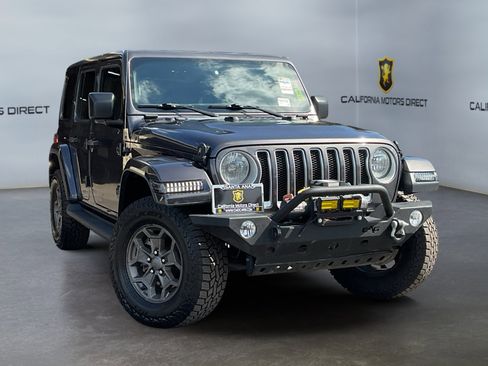 Used 2021 Jeep Wrangler Unlimited Sahara image 3